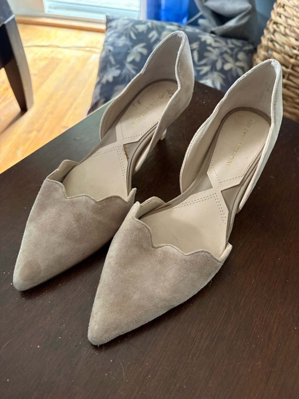 Adrienne Vittadini Taupe Scalloped Pointed D'Orsay  Kiiten Heel Shoe